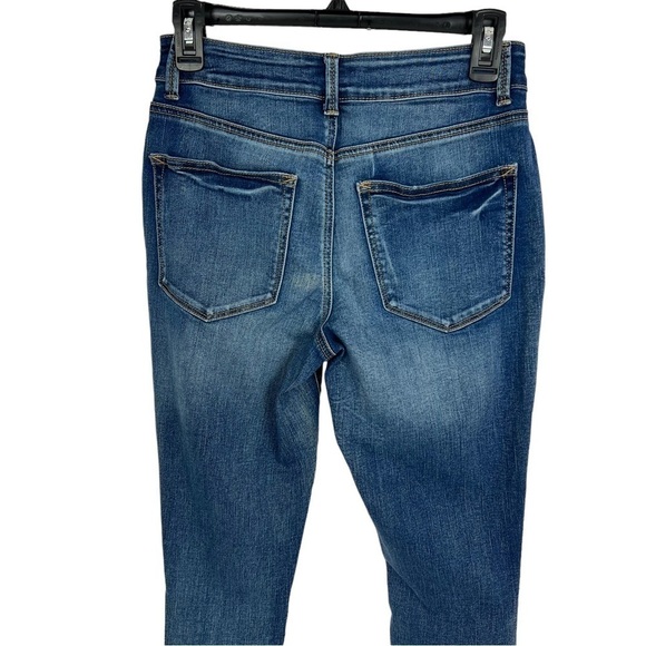 MAURICES Women’s High-Rise Blue Jeans Sz Small Short Distressed Ripped Stretch - Picture 5 of 13